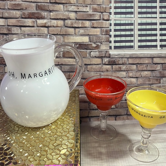 Home Essentials Other - Oh, Margarita Pitcher  & 2 Glasses 🍸🍹🍋🍋🍋 Plastic